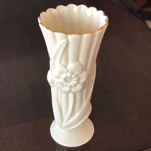 Lenox Daffodil Bud Vase